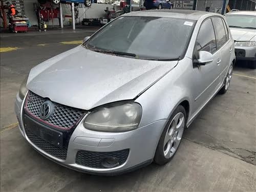 2005 Volkswagen Golf MK5 GTI / R32 at Ringwood