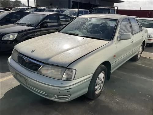 2000 Toyota Avalon MCX10 (2000-2006) at Ringwood