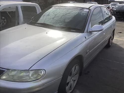 2001 Holden Calais VX at Dandenong