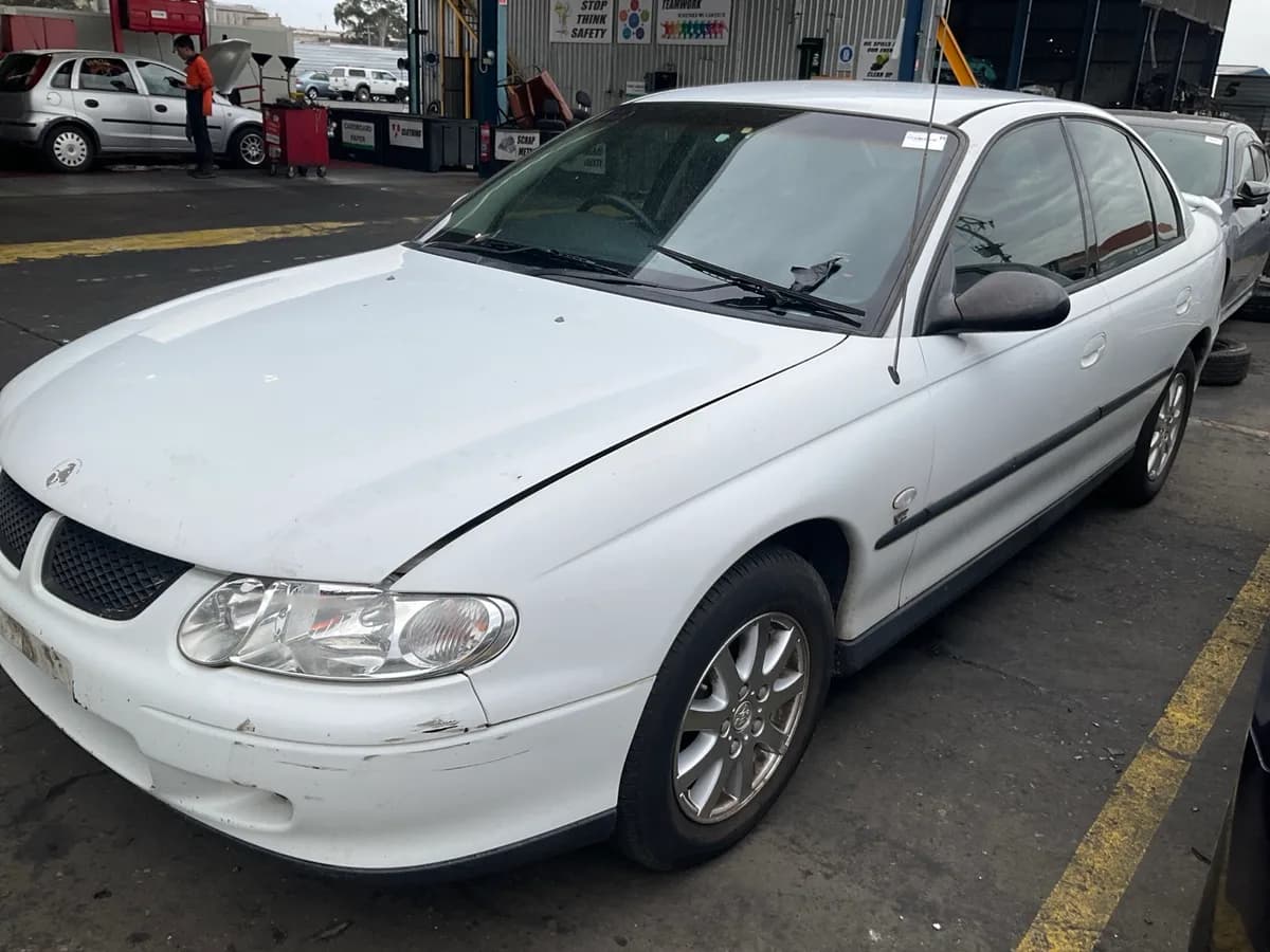 2002 Holden Commodore VX (2000-2002) at Ringwood