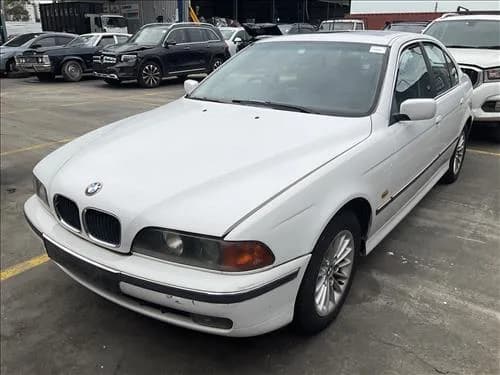 2000 BMW E39 (1995-2004) 528 at Dandenong