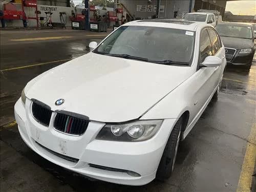 2008 BMW E90 (2005-2012) 320 at Ringwood