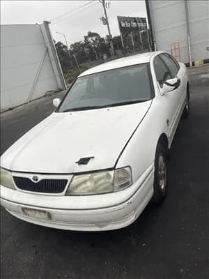 2001 Toyota Avalon MCX10 (2000-2006) at Geelong