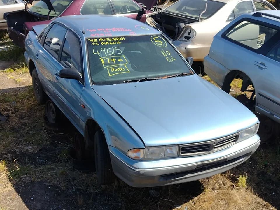 1995 Mitsubishi Magna at Kilsyth