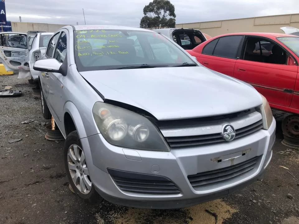 2004 Holden Astra at Campbellfield