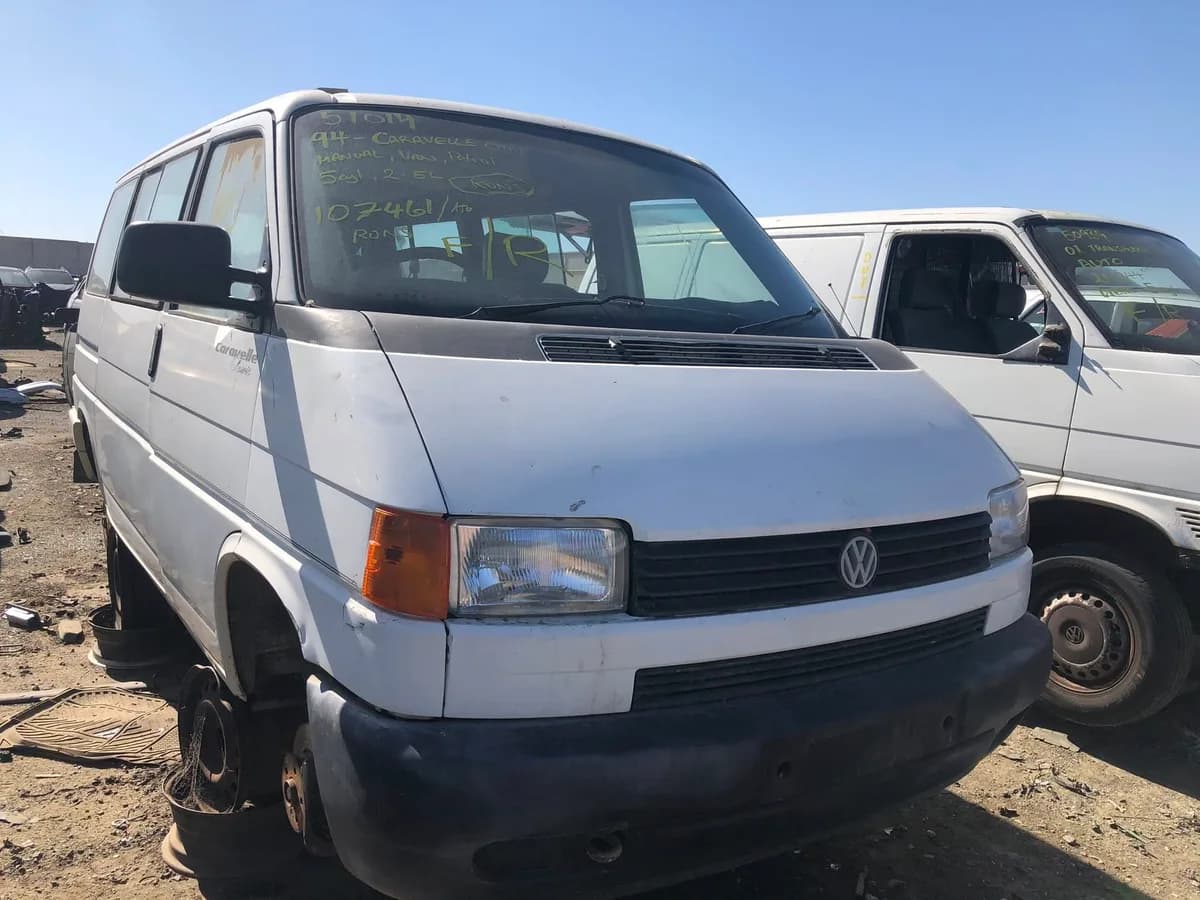 1994 Volkswagen Caravelle at Campbellfield