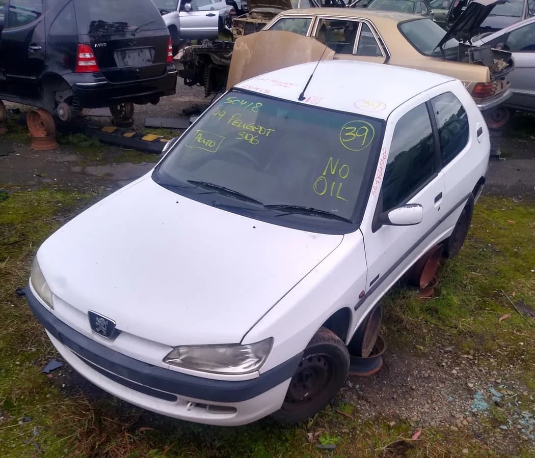 1999 Peugeot 306 at Kilsyth