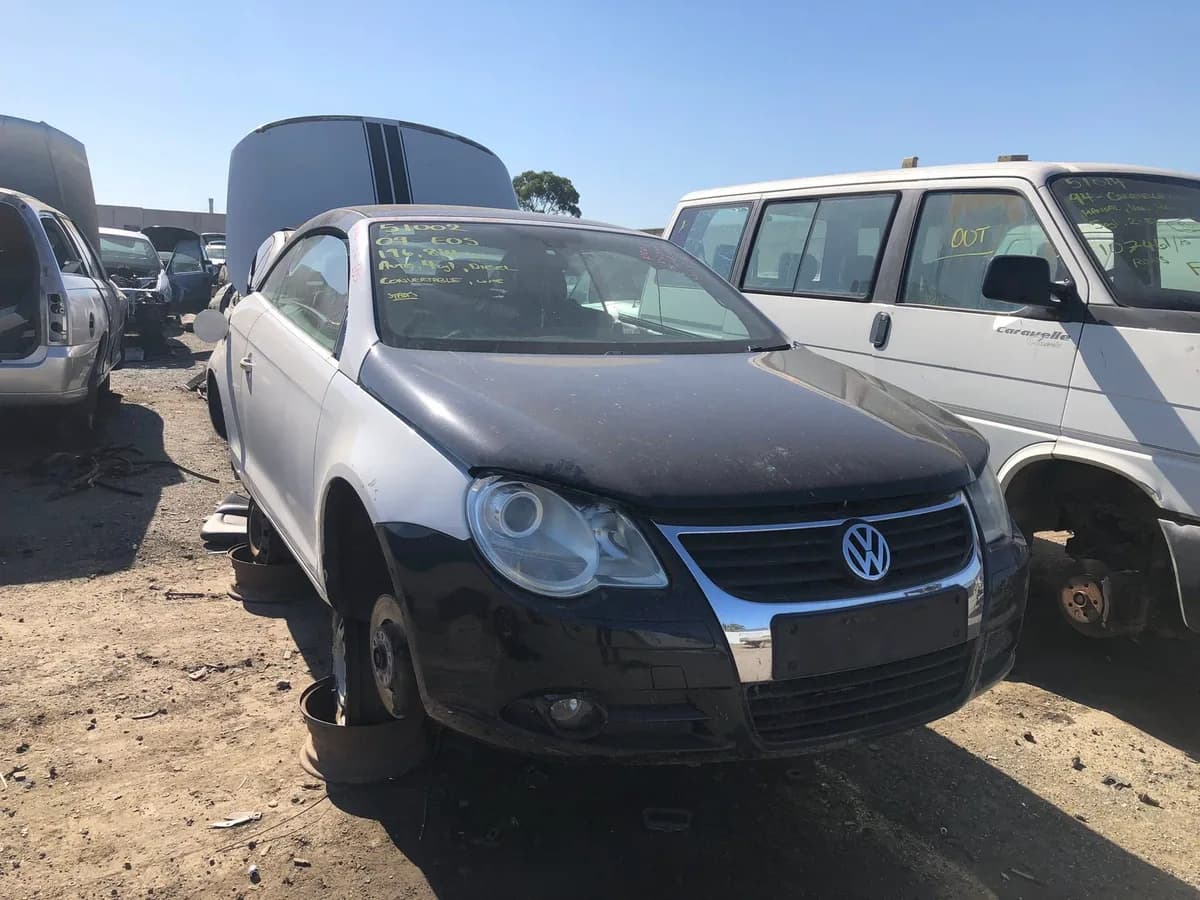 2009 Volkswagen Eos at Campbellfield