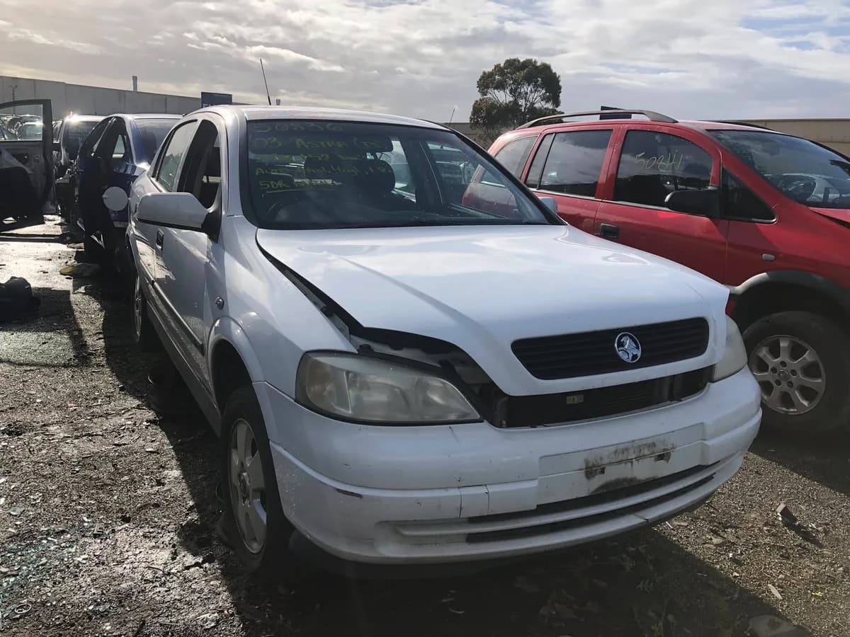 2003 Holden Astra at Campbellfield