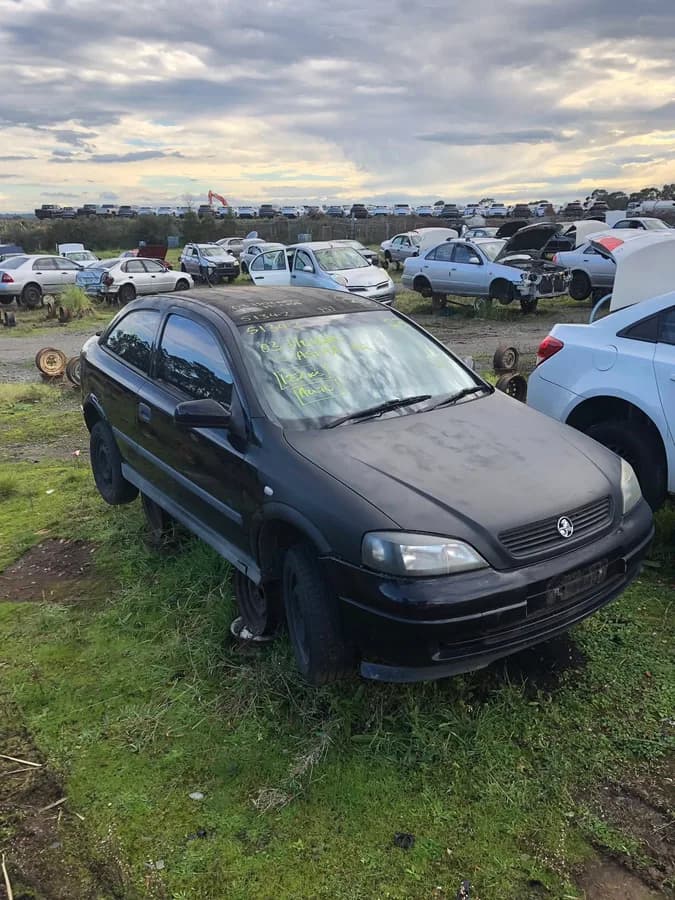 2004 Holden Astra at Kilsyth