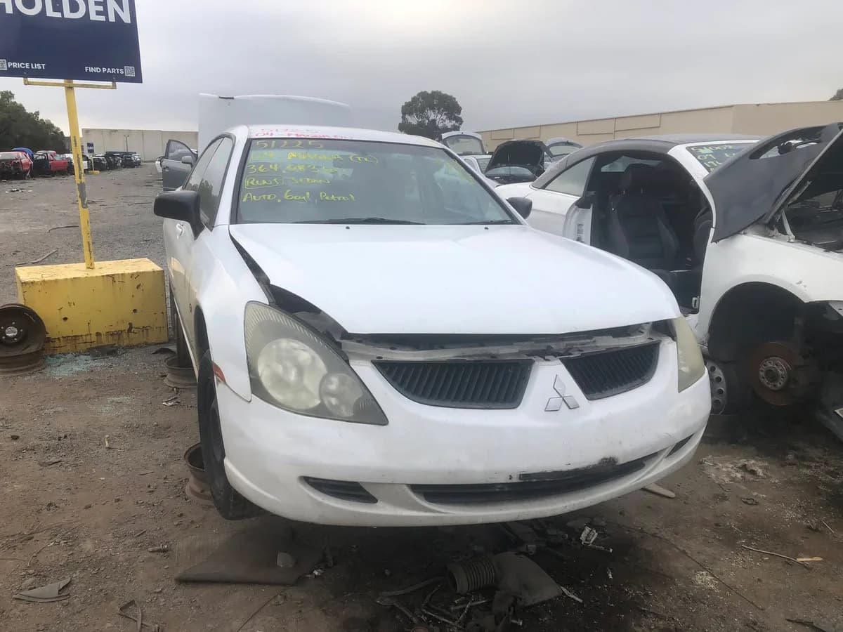 2004 Mitsubishi Magna at Campbellfield
