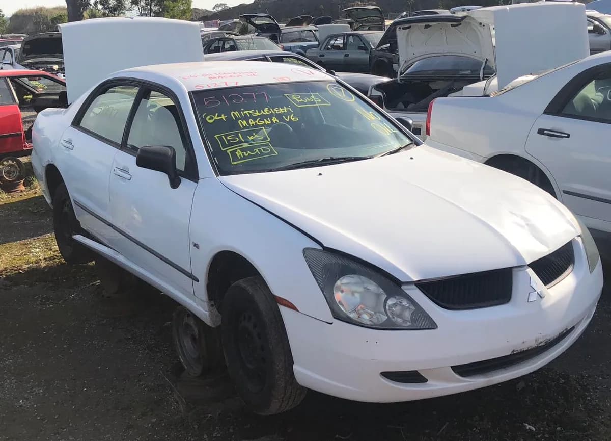 2004 Mitsubishi Magna at Kilsyth