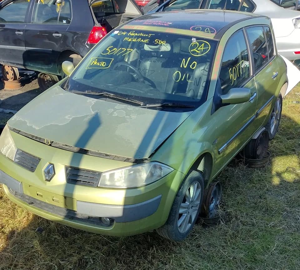 2004 Renault Megane at Kilsyth