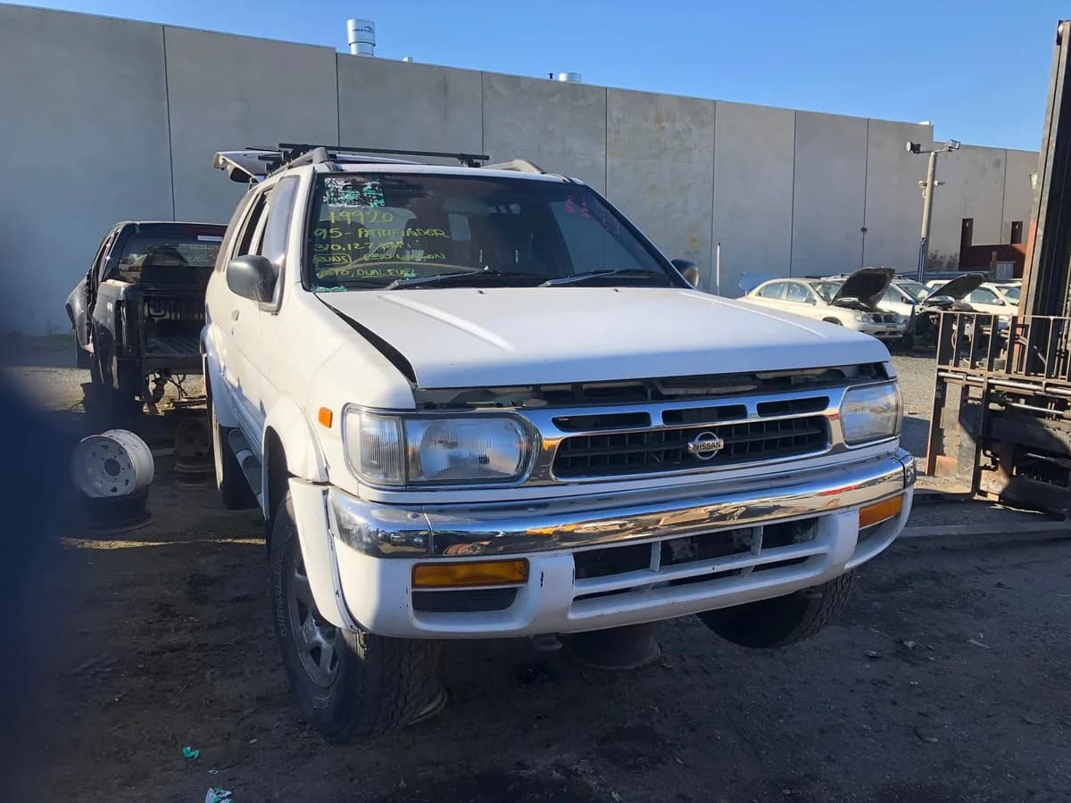 1995 Nissan Pathfinder at Campbellfield