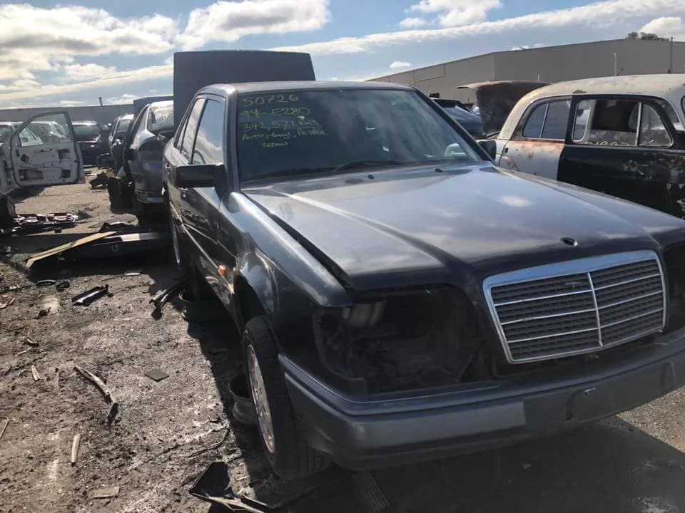 1994 Mercedes-Benz E280 at Campbellfield
