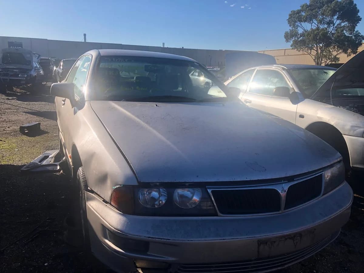 1998 Mitsubishi Verada at Campbellfield