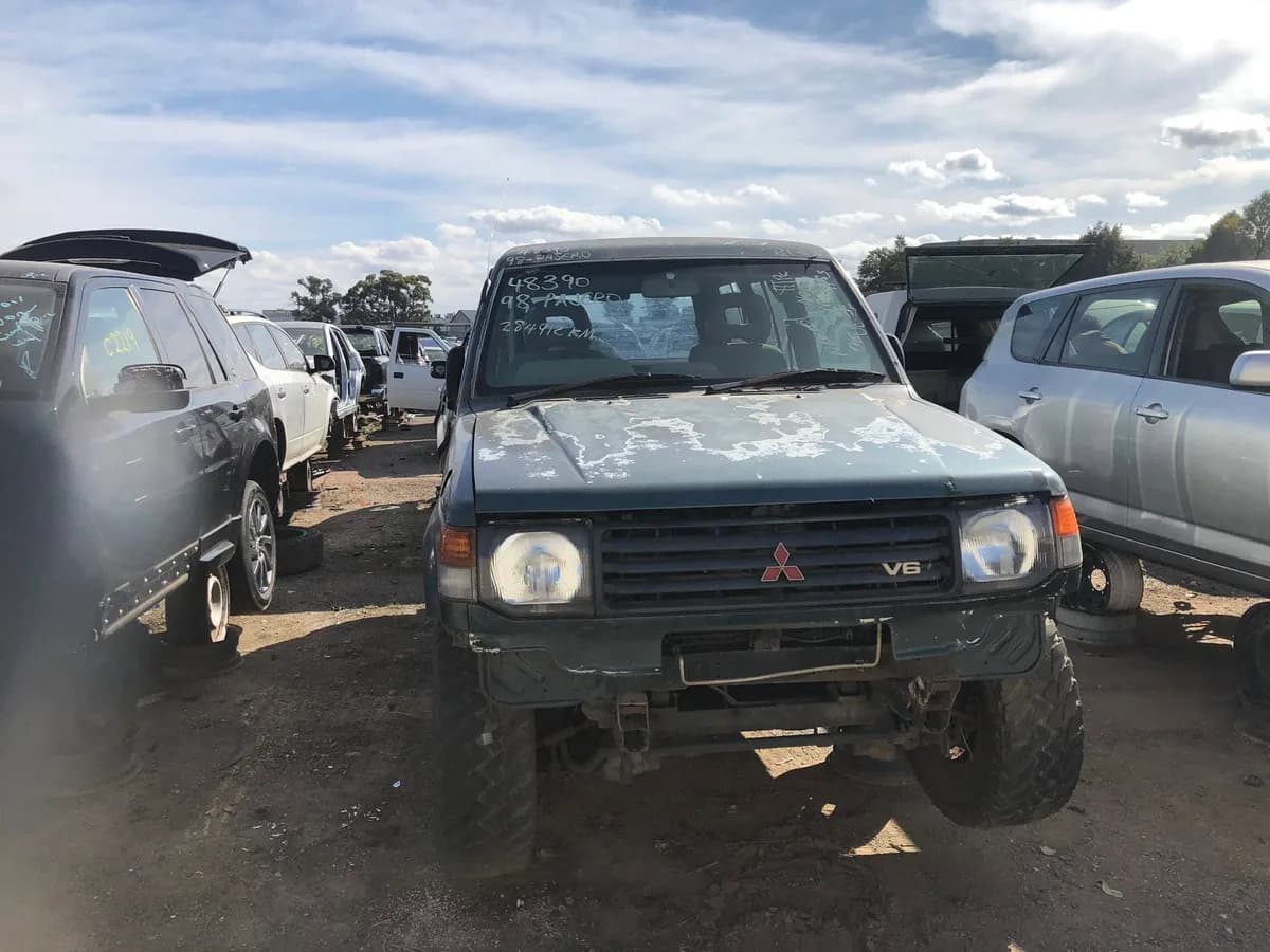 1998 Mitsubishi Pajero at Campbellfield