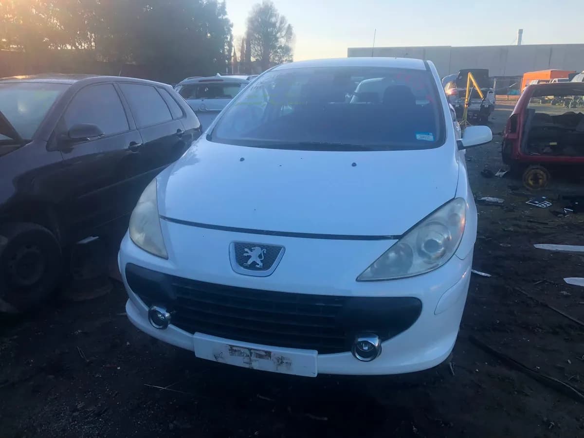 2006 Peugeot 307 at Campbellfield