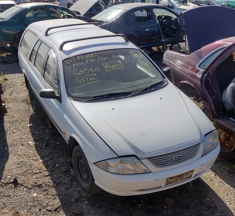 2000 Ford Falcon at Kilsyth