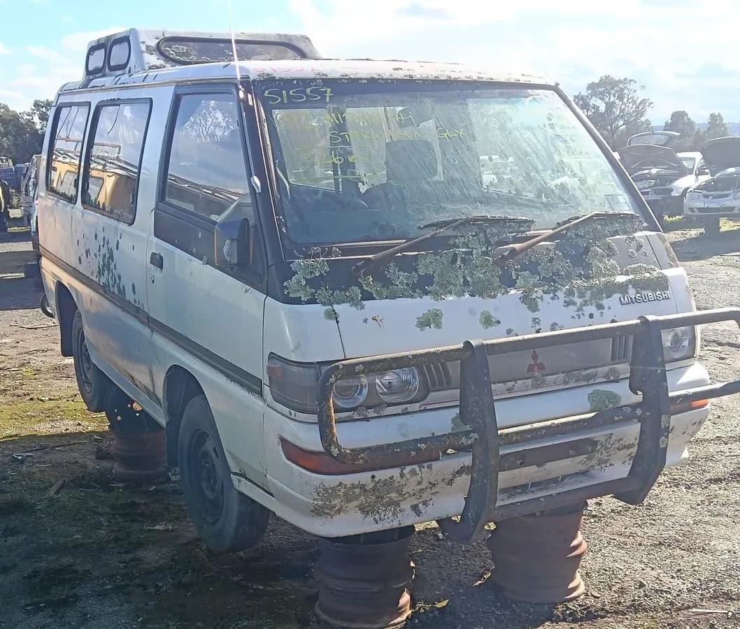 1992 Mitsubishi Starwagon at Kilsyth
