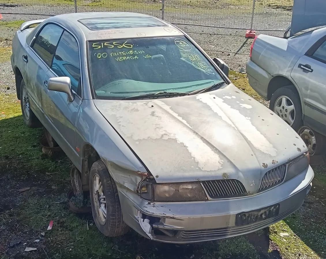 2000 Mitsubishi Verada at Kilsyth