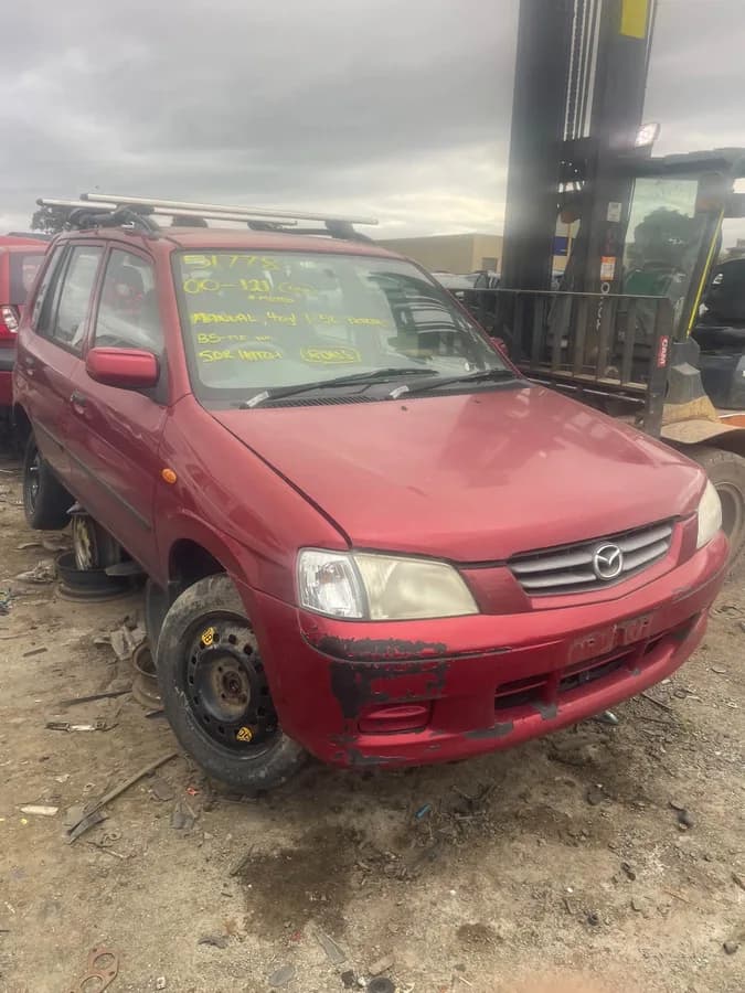 2000 Mazda 121 at Campbellfield
