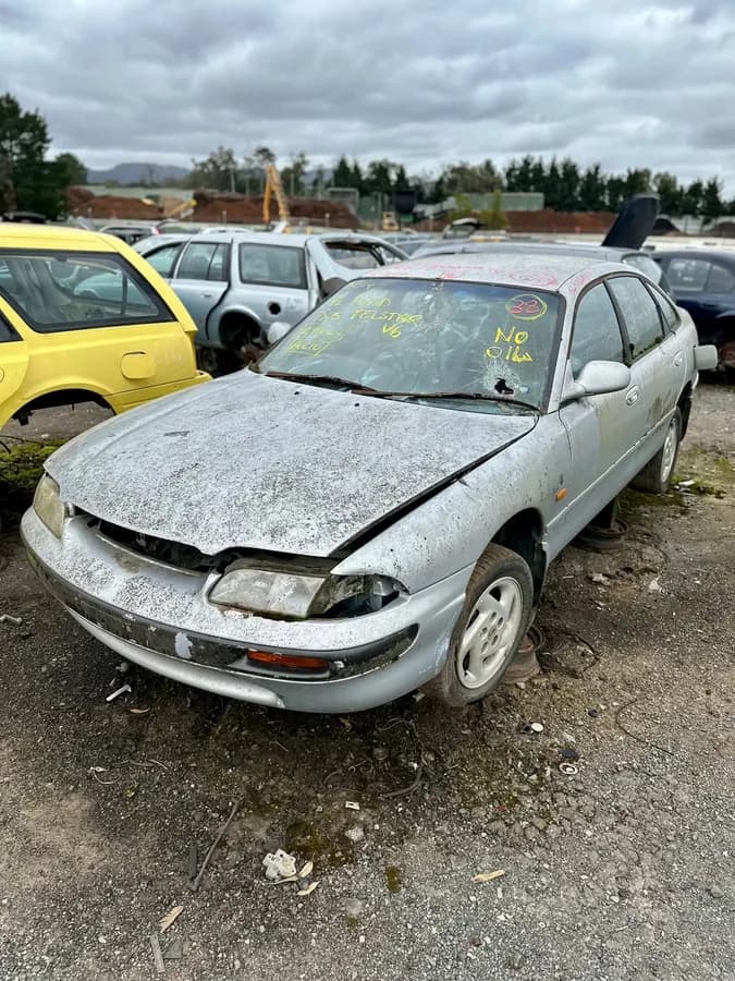 1992 Ford Telstar at Kilsyth