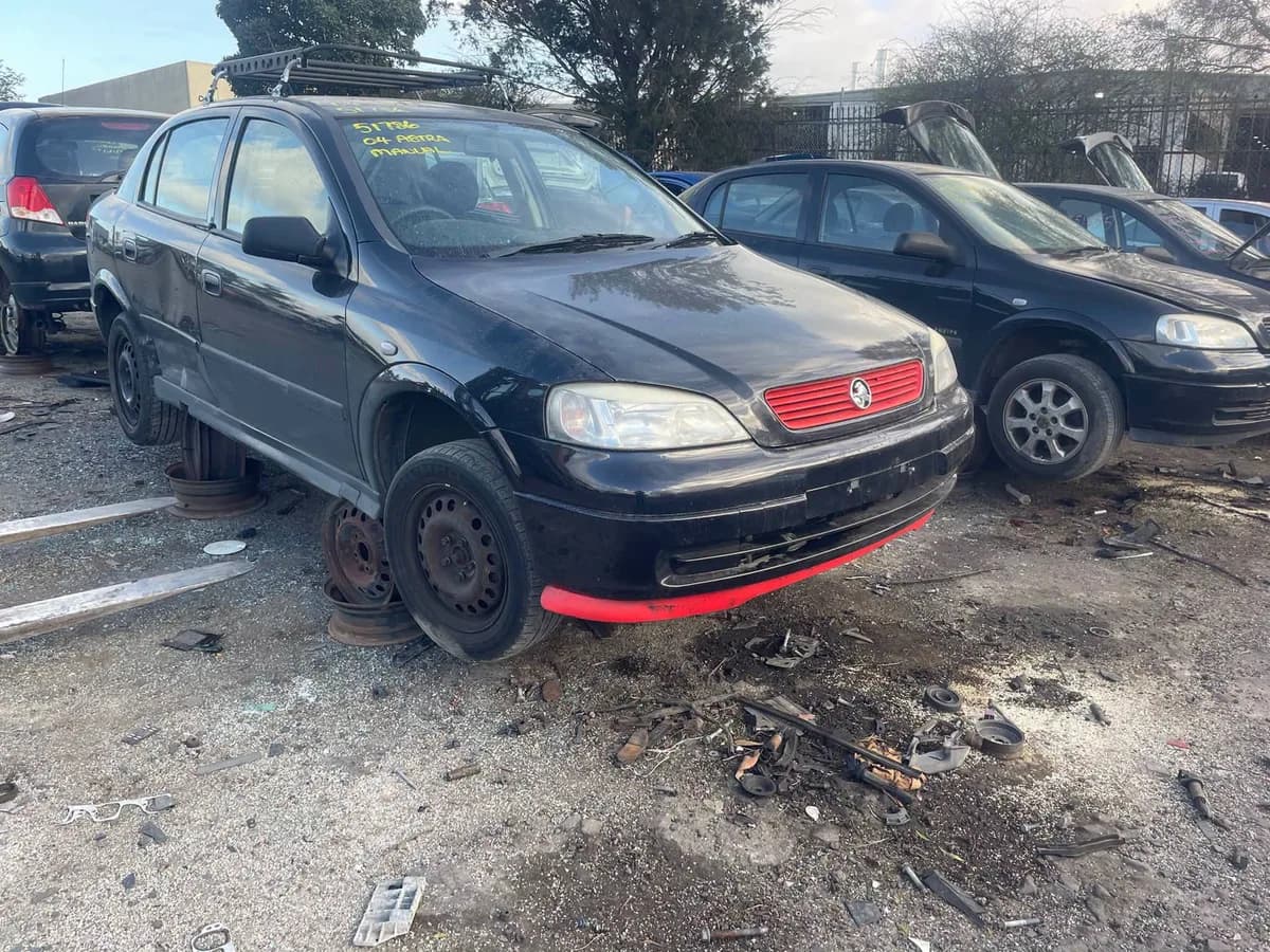 2004 Holden Astra at Campbellfield
