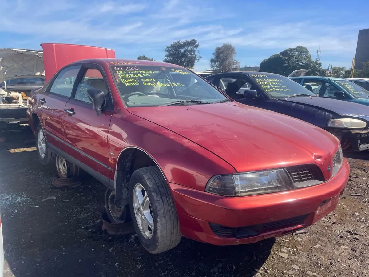 2000 Mitsubishi Magna at Campbellfield