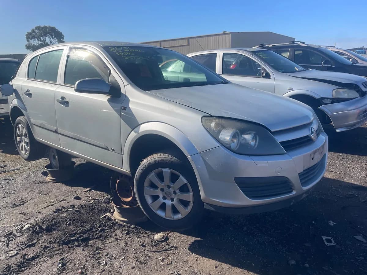 2005 Holden Astra at Campbellfield