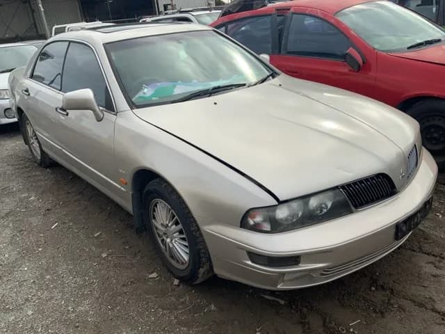 2002 Mitsubishi Verada at Lonsdale