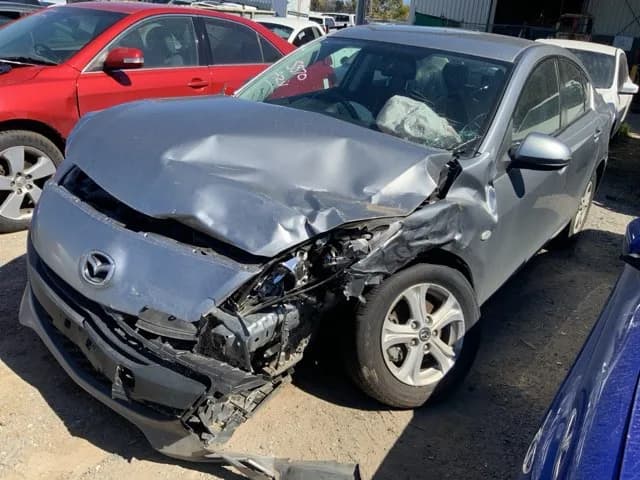2013 Mazda 3 at Lonsdale