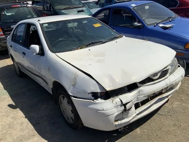 1999 Nissan Pulsar at Lonsdale