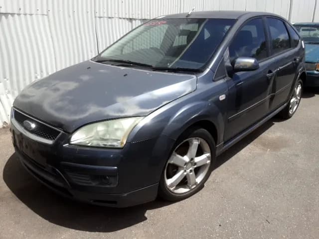 2005 Ford Focus at Elizabeth