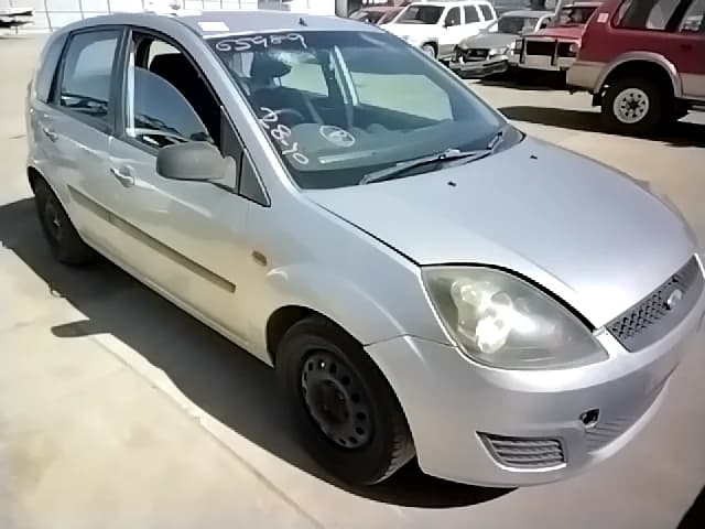 2005 Ford Festiva at Elizabeth