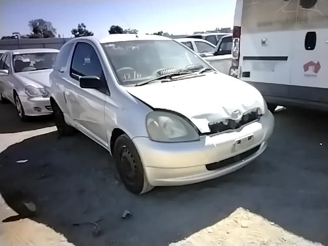 2000 Toyota Echo at Elizabeth