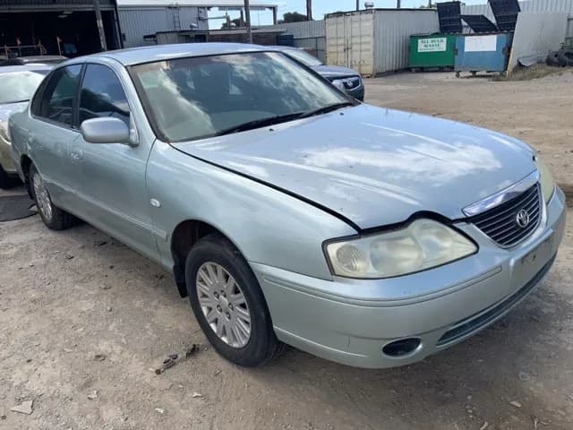 2004 Toyota Avalon at Lonsdale