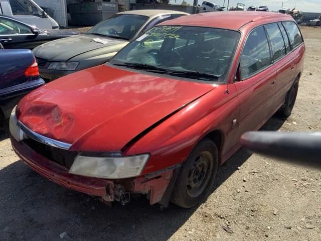 2004 Holden Commodore at Lonsdale
