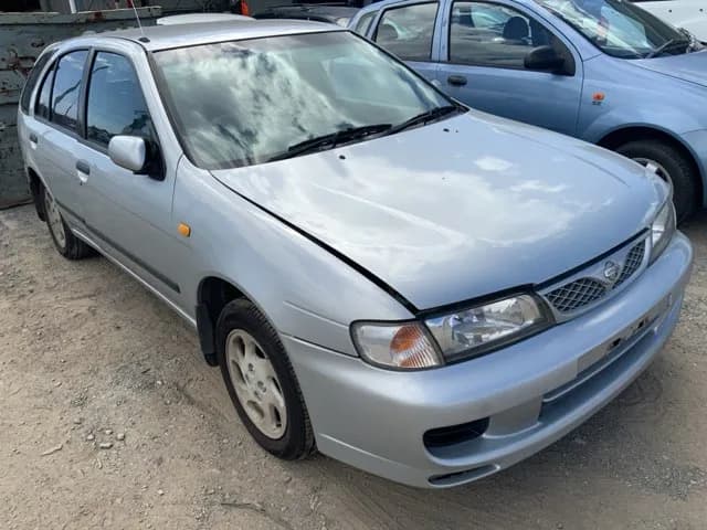 1999 Nissan Pulsar at Lonsdale
