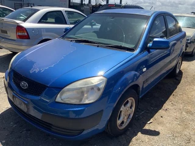 2006 Kia Rio at Lonsdale