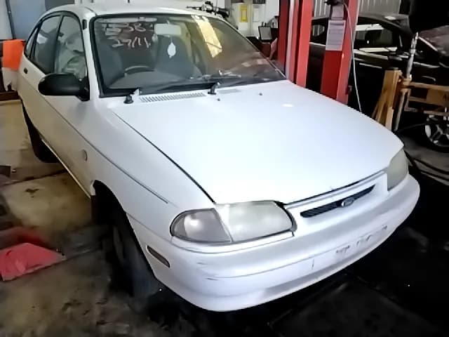 1995 Ford Festiva at Elizabeth