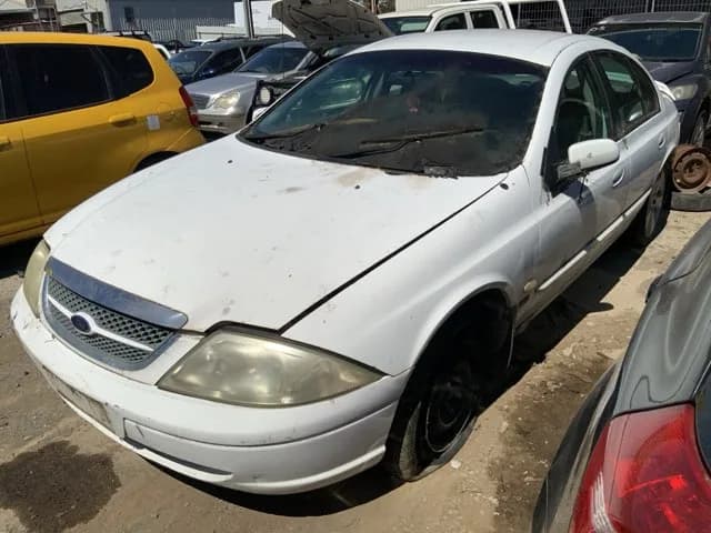 1999 Ford Fairmont at Lonsdale