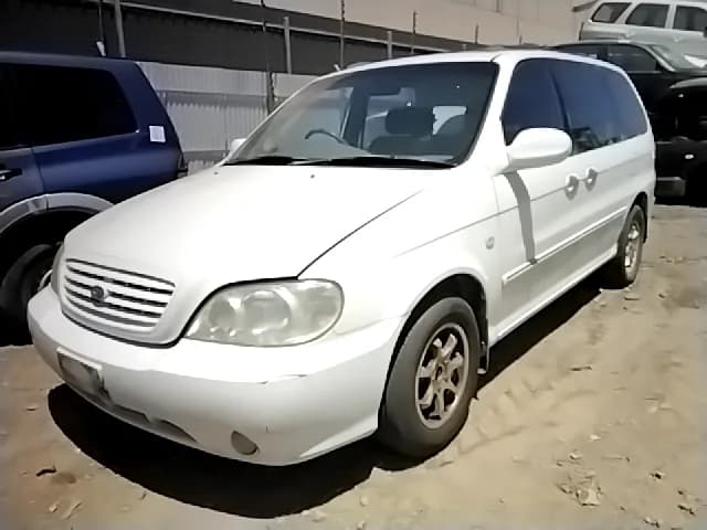 2001 Kia Carnival at Elizabeth