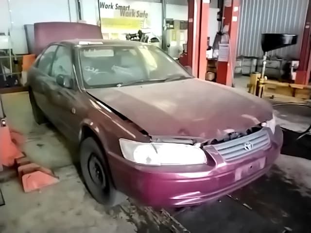 2000 Toyota Camry at Elizabeth