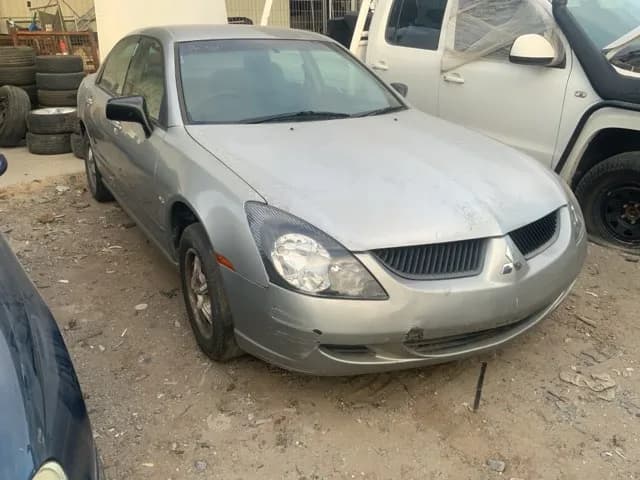 2004 Mitsubishi Magna at Lonsdale
