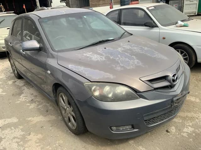 2006 Mazda 3 at Lonsdale