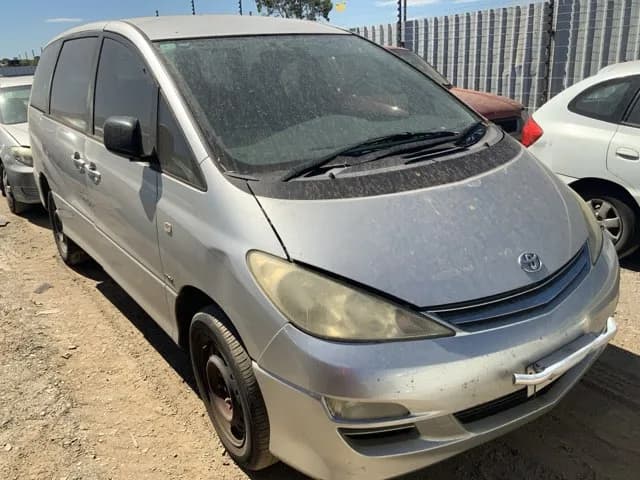 2003 Toyota Tarago at Lonsdale