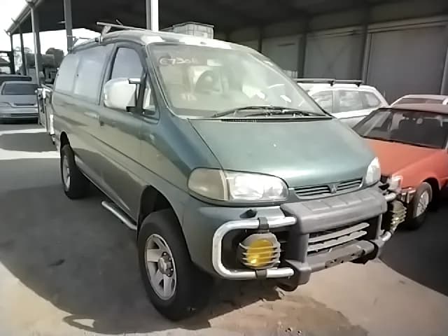 2002 Mitsubishi Delica at Elizabeth