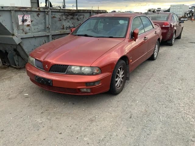 2002 Mitsubishi Verada at Lonsdale