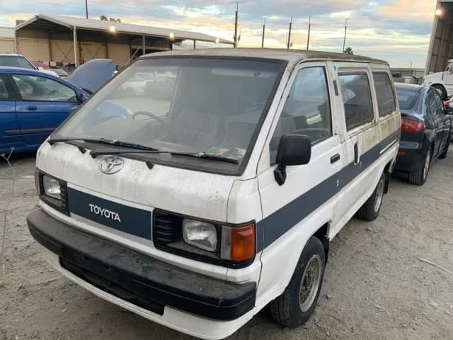 1986 Toyota Lite Ace at Lonsdale
